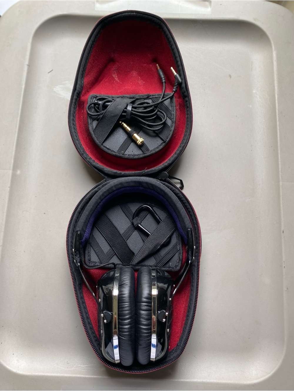 V-Moda Crossfade LP Wired Headphones (Read)